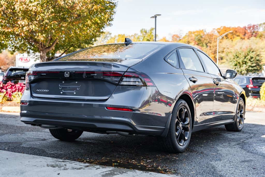 New 2025 Honda Accord SE Sedan