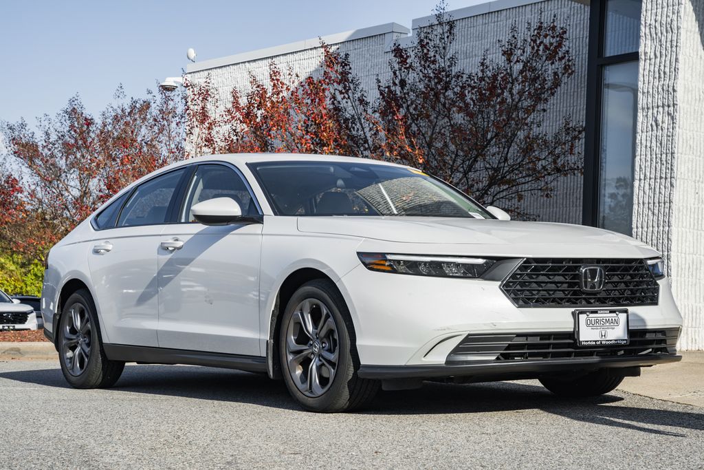 2024 Honda Accord EX's photo