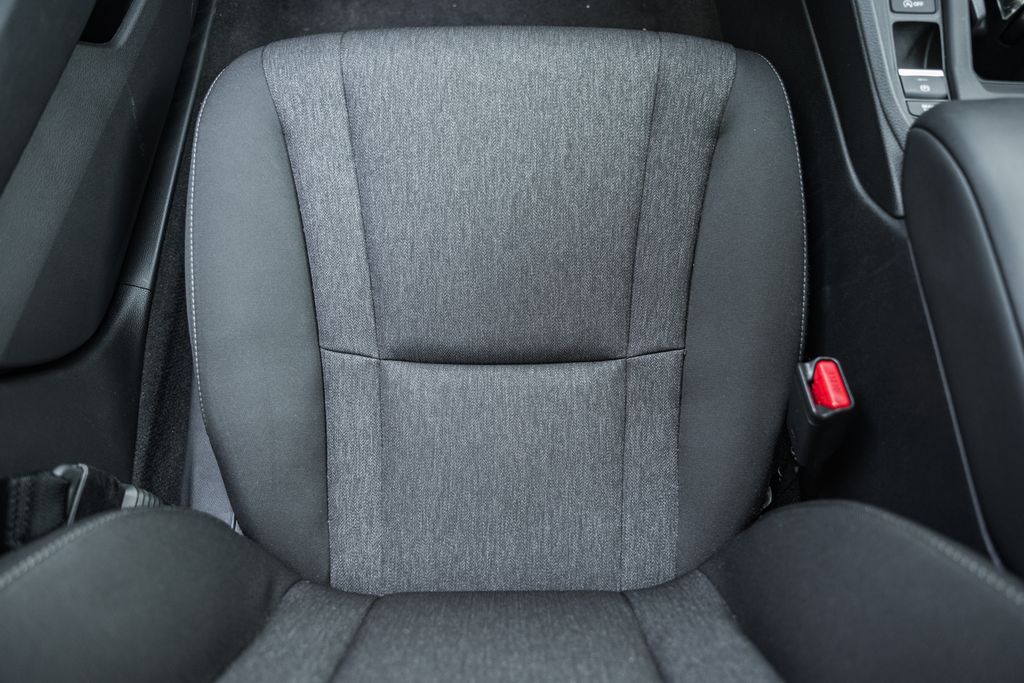 2025 Honda Accord SE - Photo 25