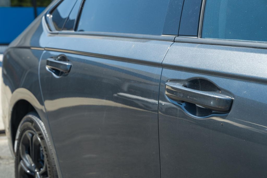 2025 Honda Accord SE - Photo 12