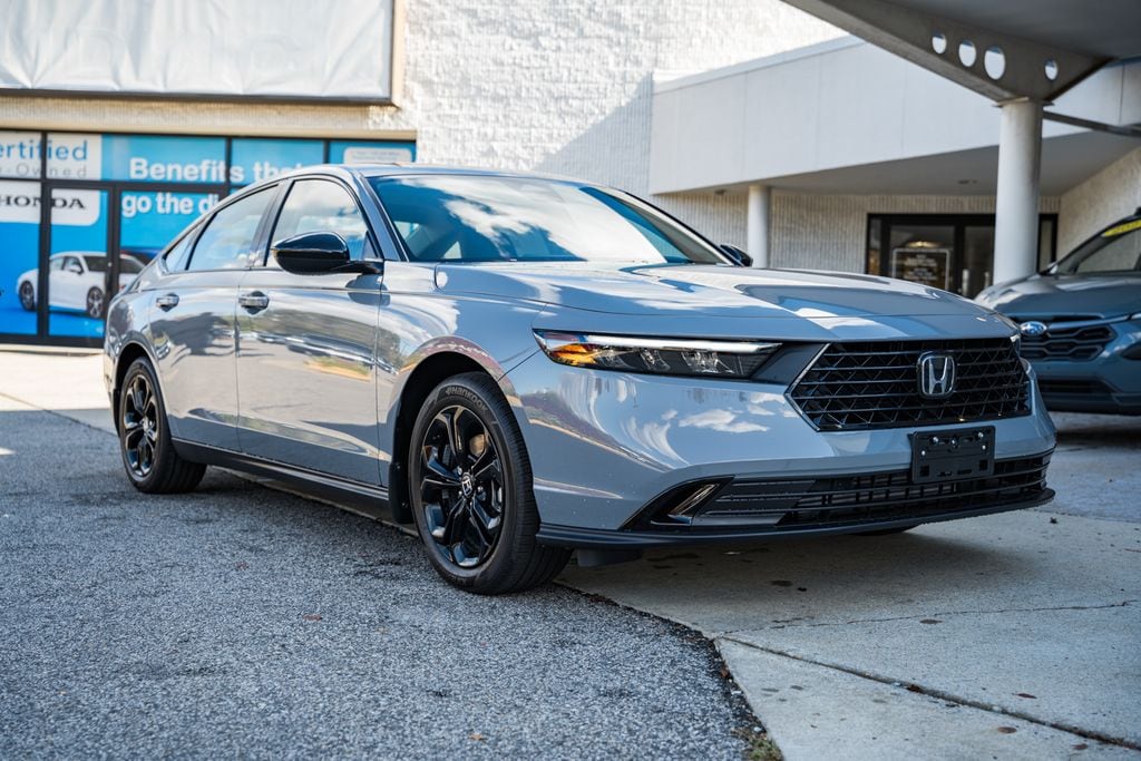 2025 Honda Accord SE's photo