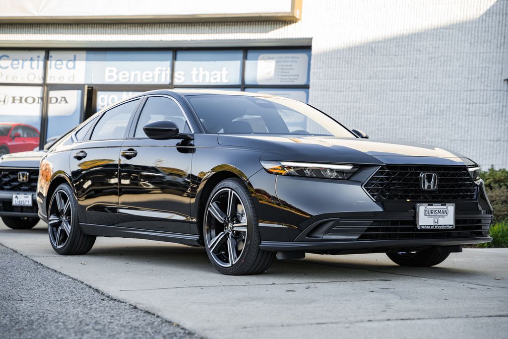 2025 Honda Accord Hybrid Sport's photo