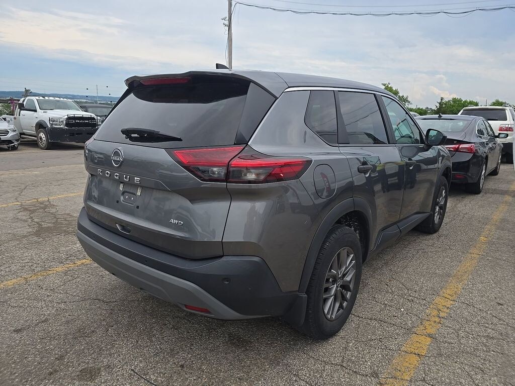 Used 2023 Nissan Rogue S SUV
