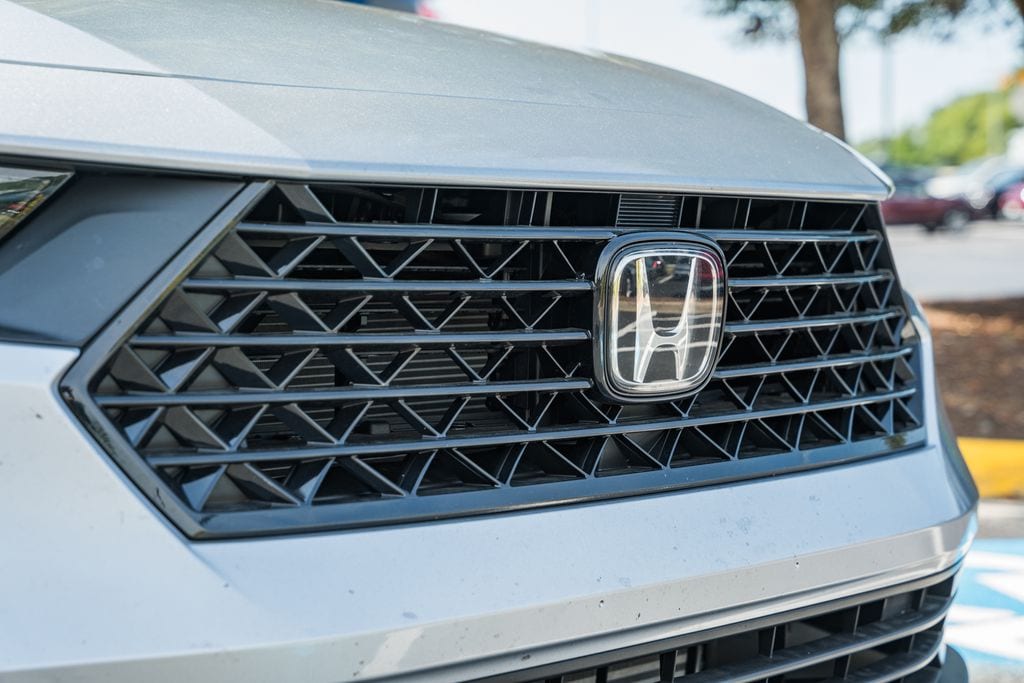 2025 Honda Accord SE - Photo 8