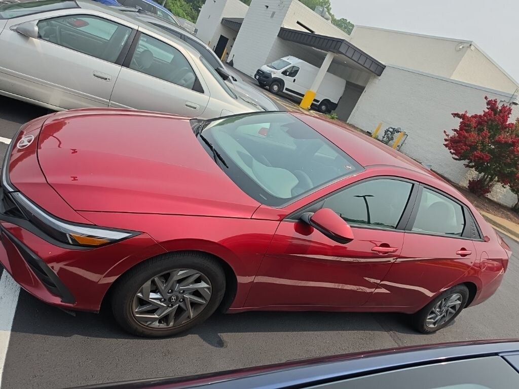 Used 2024 Hyundai Elantra SEL Sedan