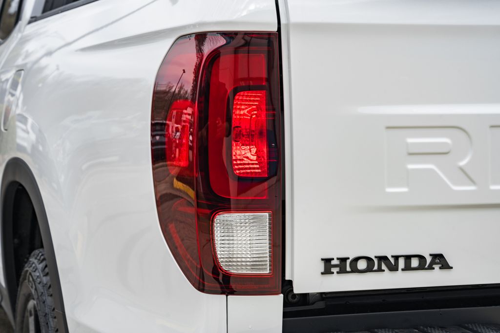2026 Honda Ridgeline Black Edition - Photo 8