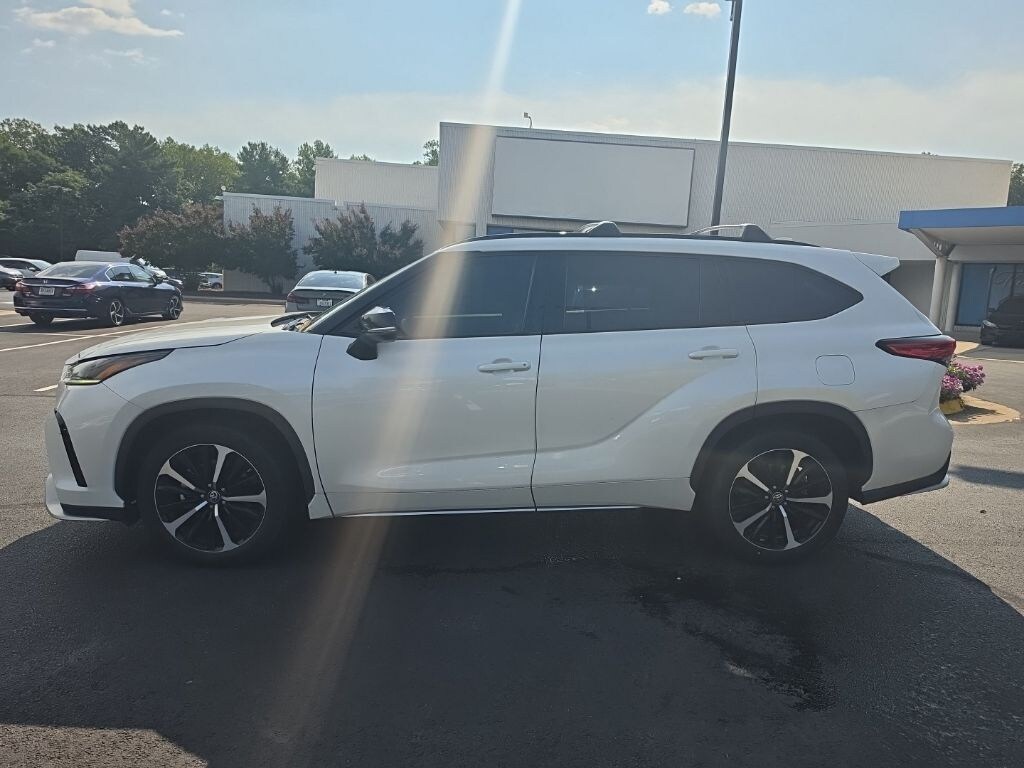 Used 2021 Toyota Highlander XSE SUV