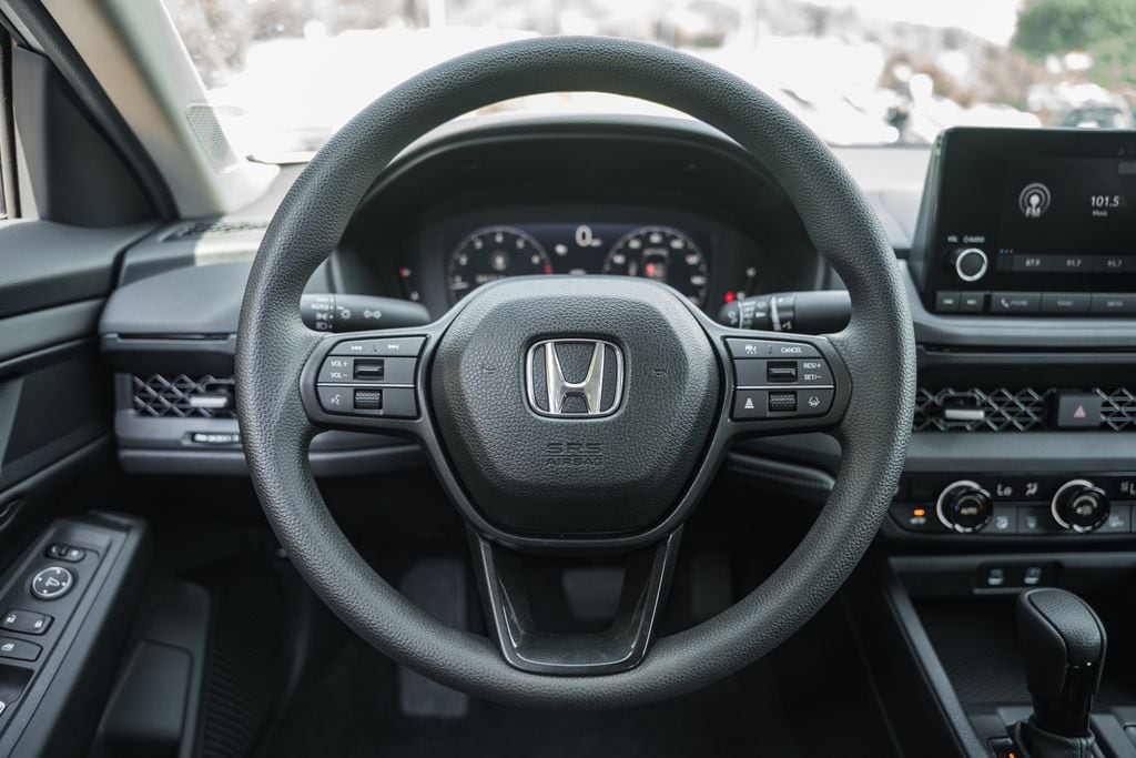 2025 Honda Accord SE - Photo 22