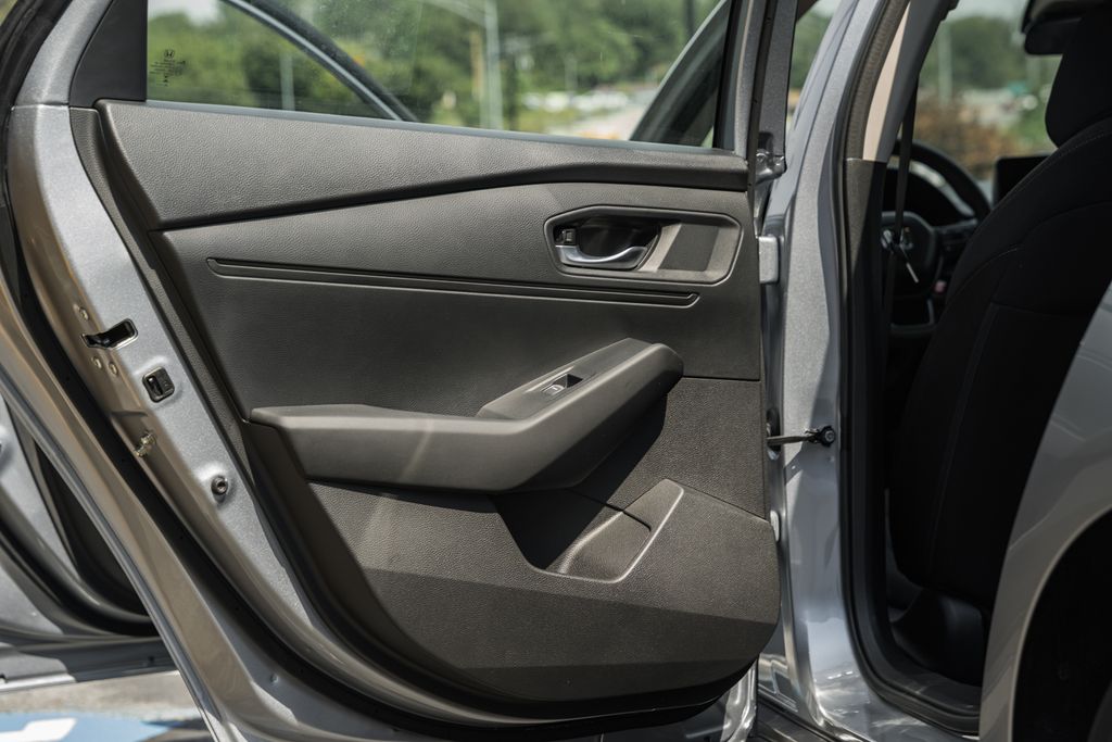 2025 Honda Accord SE - Photo 30