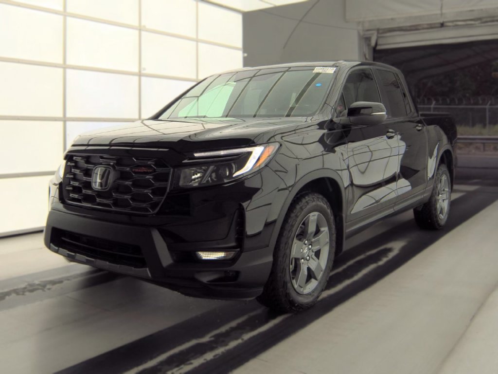 Used 2025 Honda Ridgeline TrailSport Truck