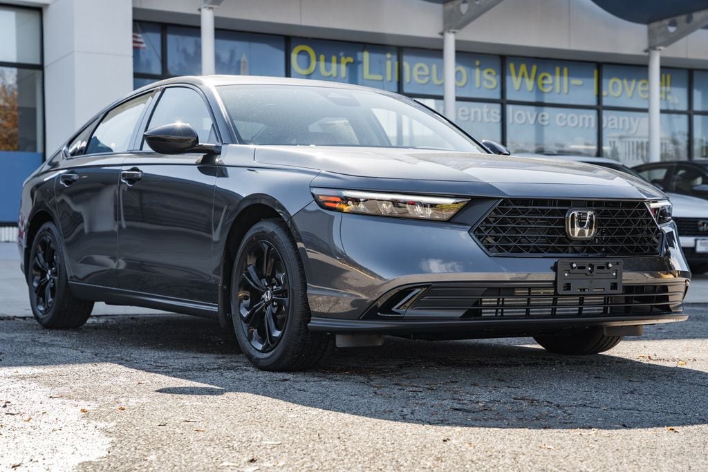 2025 Honda Accord SE's photo