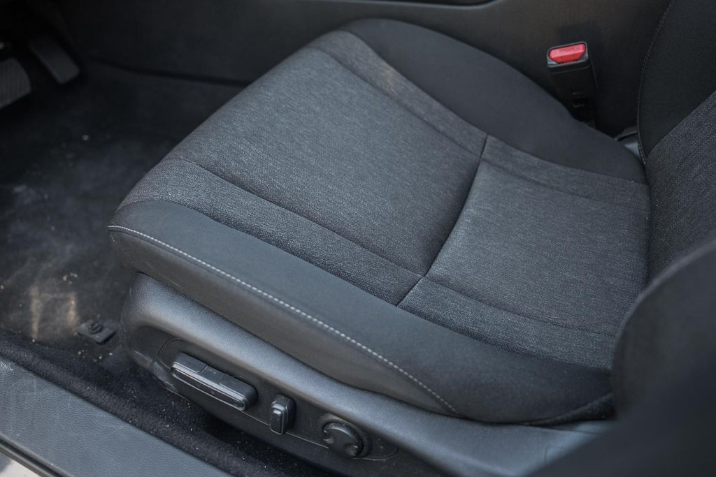 2025 Honda Accord SE - Photo 28