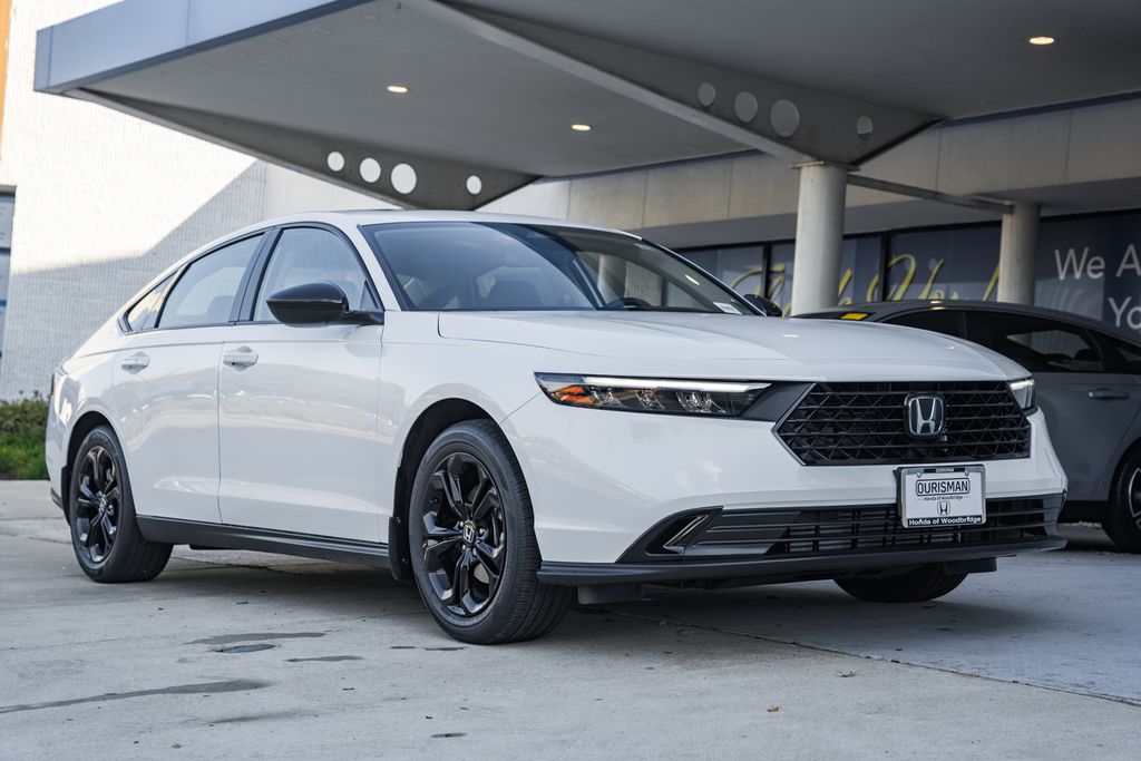 2025 Honda Accord SE's photo