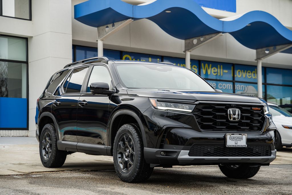 2025 Honda Pilot TrailSport's photo