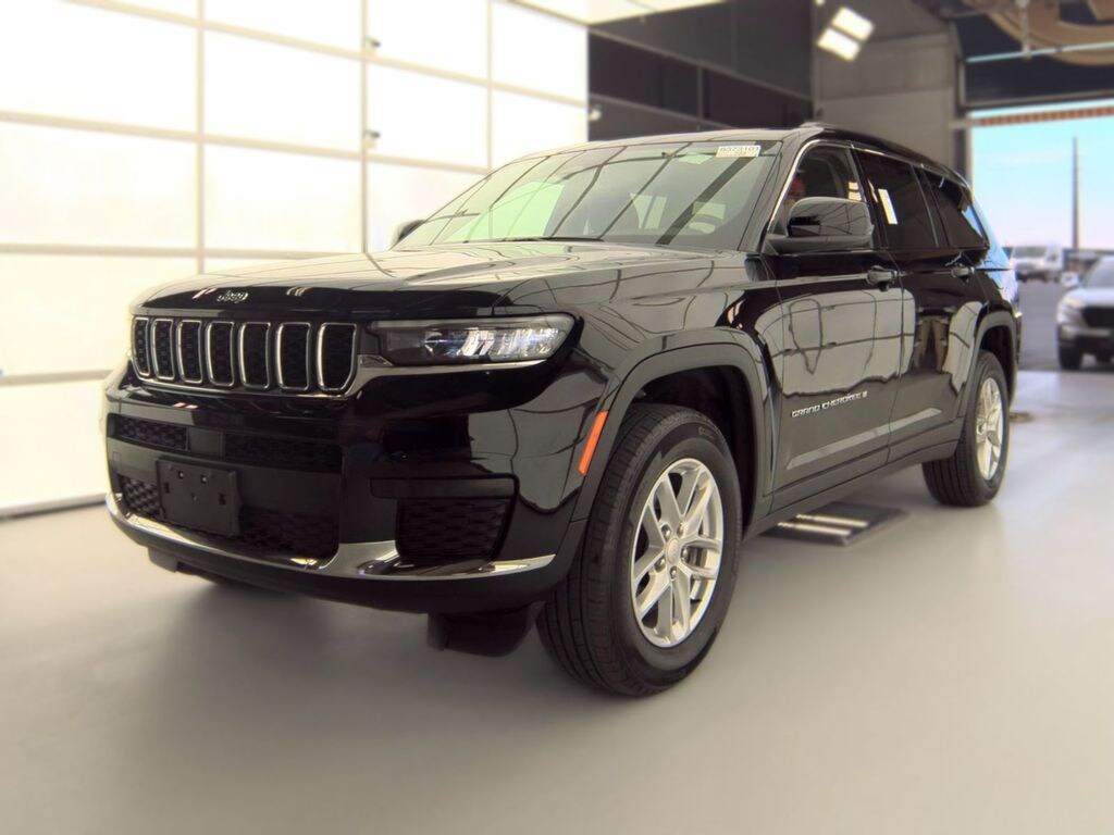 Used 2023 Jeep Grand Cherokee Summit SUV