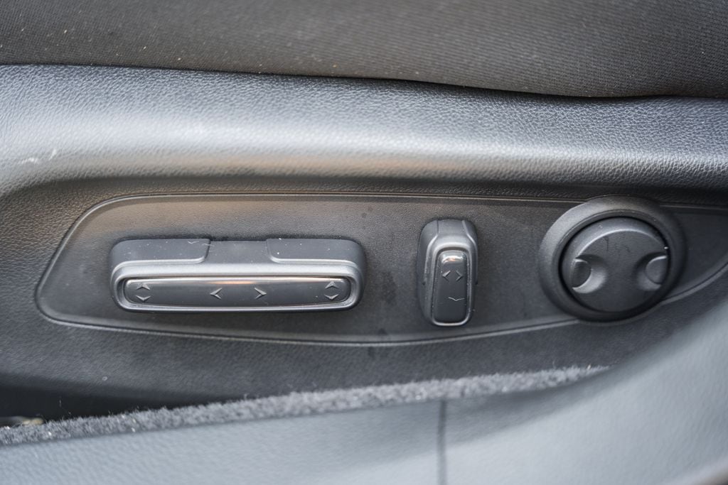 2025 Honda Accord SE - Photo 29
