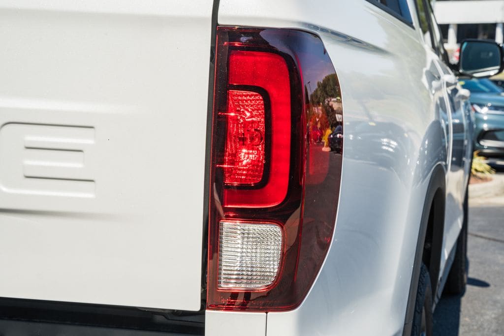 2026 Honda Ridgeline Black Edition - Photo 6