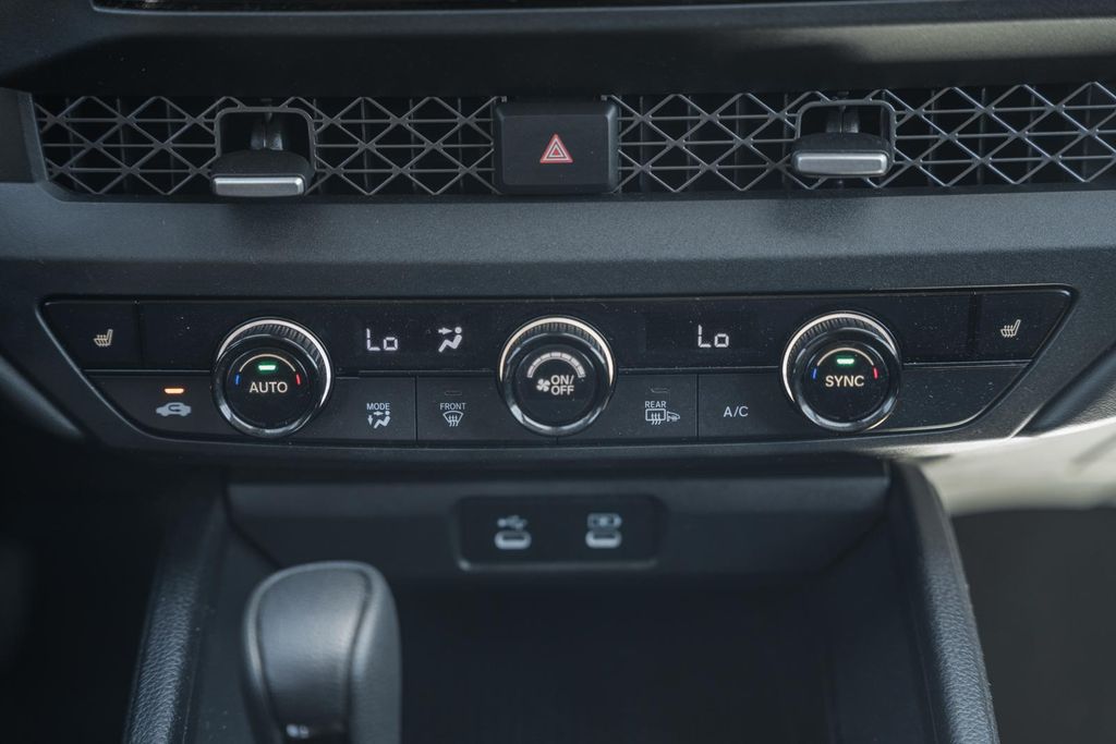 2025 Honda Accord SE - Photo 19