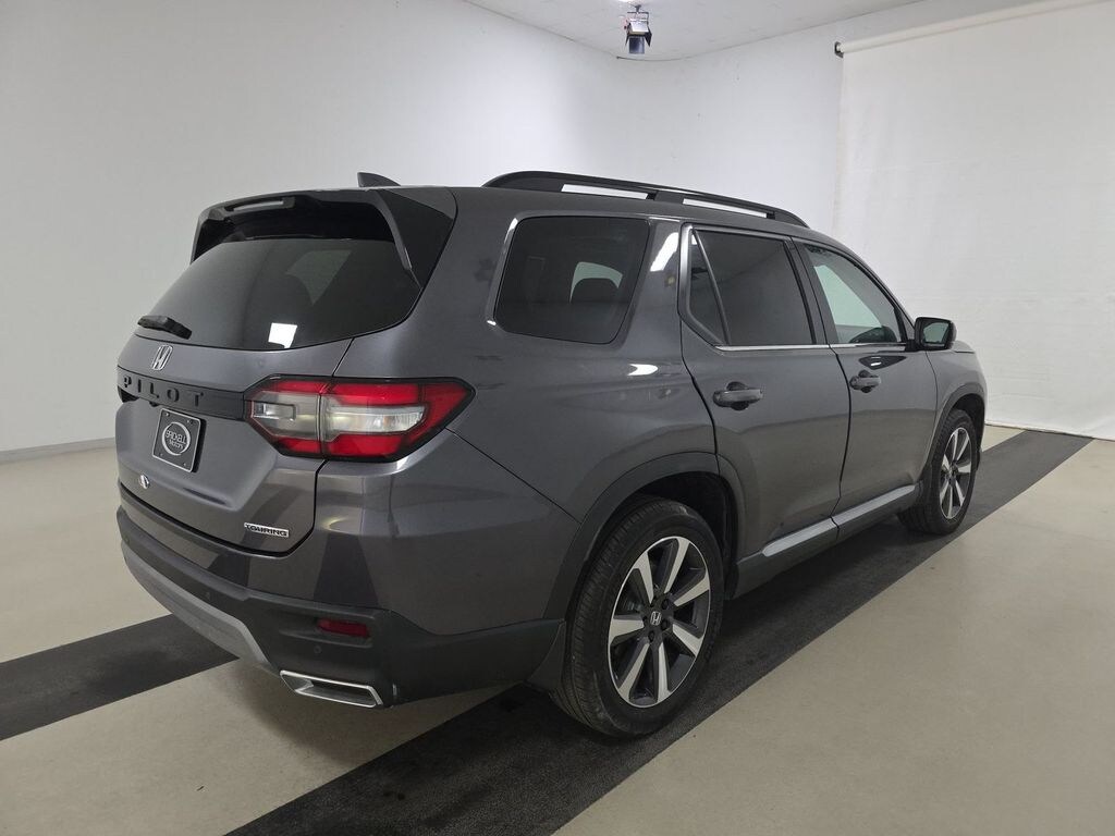 Used 2023 Honda Pilot Touring SUV