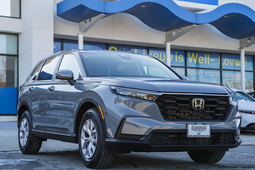 2026 Honda CR-V LX's photo