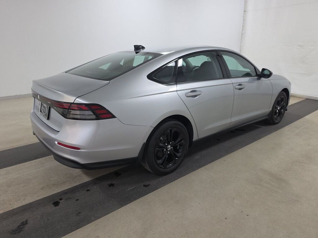 Used 2025 Honda Accord SE Sedan