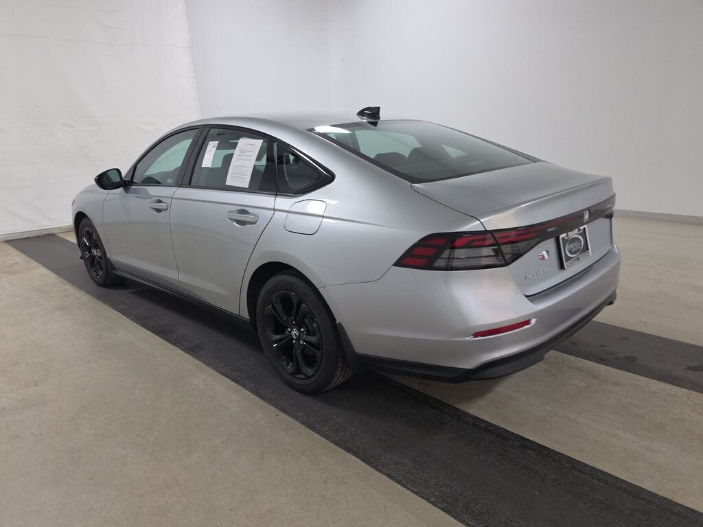 Used 2025 Honda Accord SE Sedan