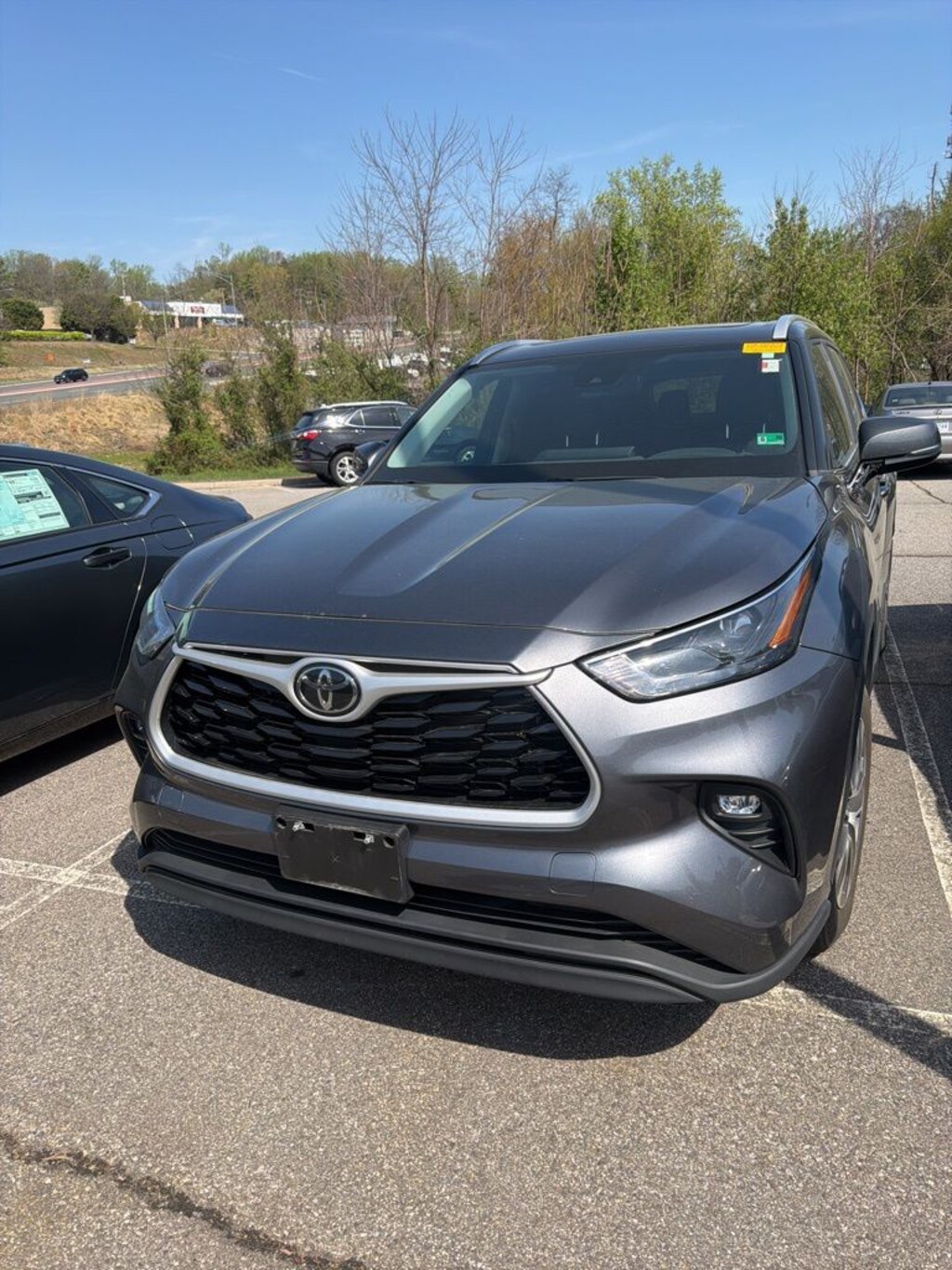 Used 2023 Toyota Highlander XLE SUV