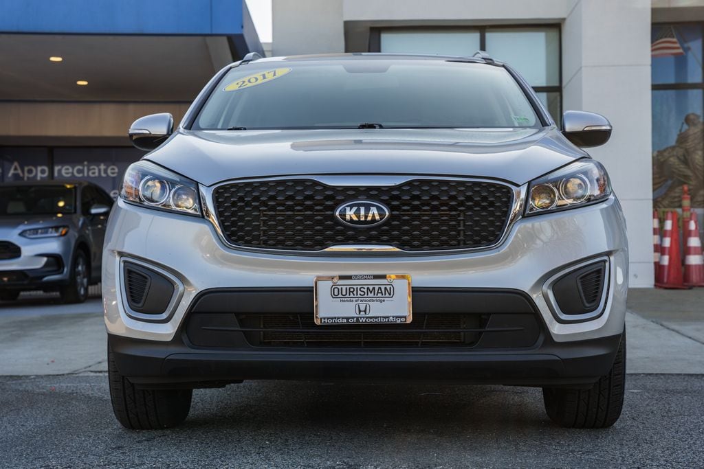 Used 2017 Kia Sorento LX with VIN 5XYPG4A38HG214458 for sale in Woodbridge, VA