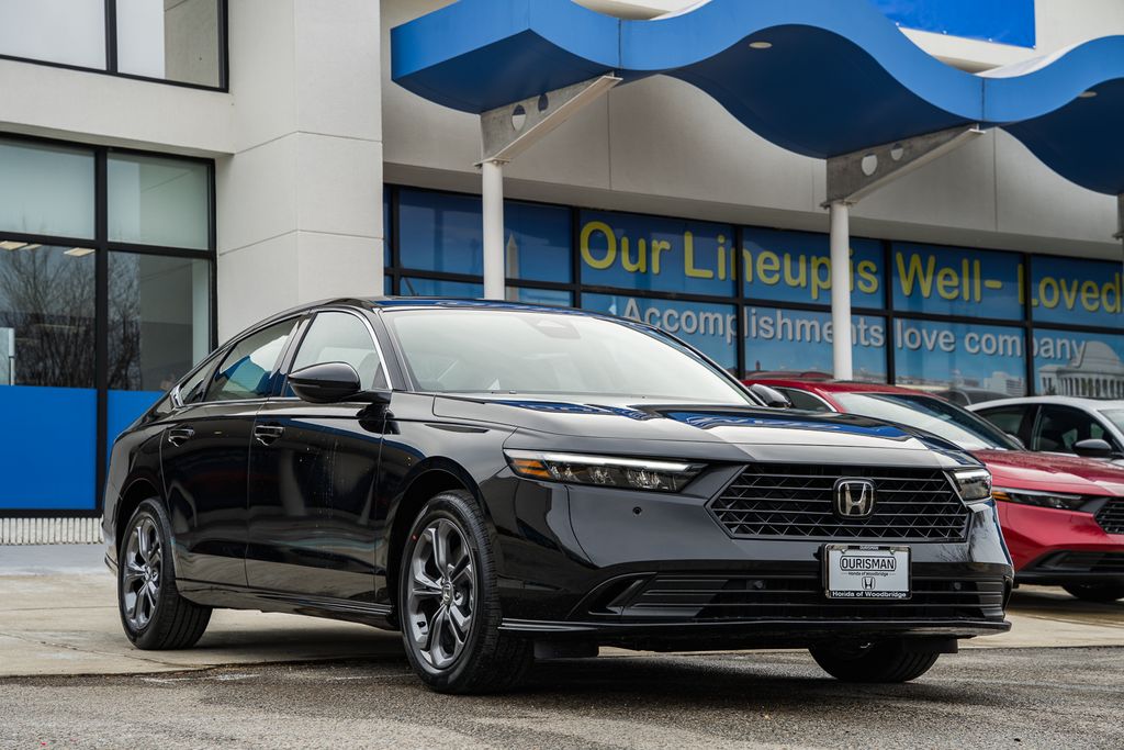 2025 Honda Accord Hybrid EX-L's photo