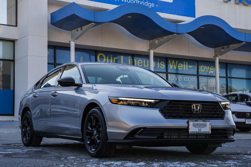 2025 Honda Accord SE's photo