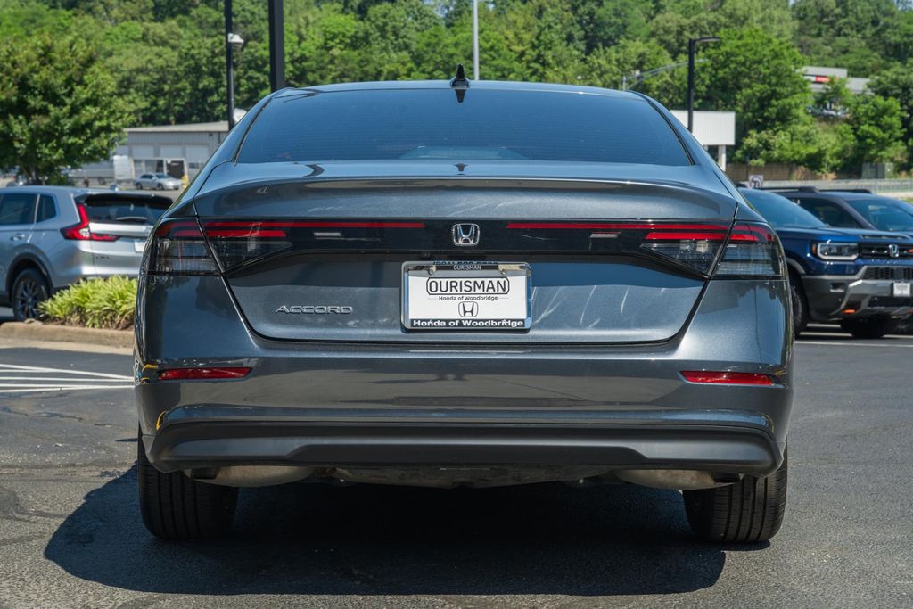 2025 Honda Accord SE - Photo 6