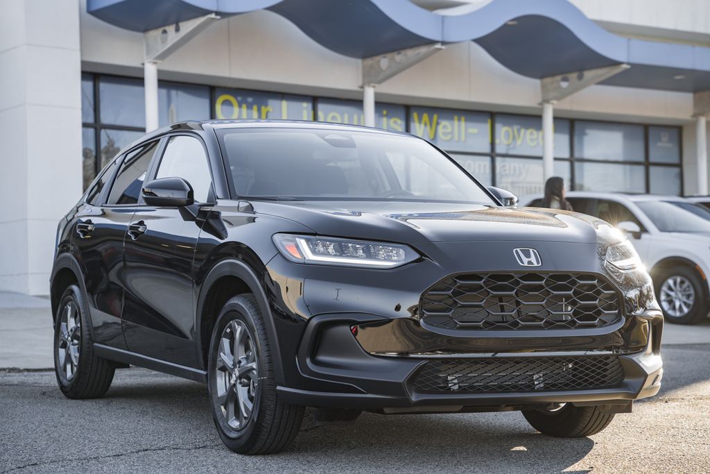 2026 Honda HR-V LX's photo