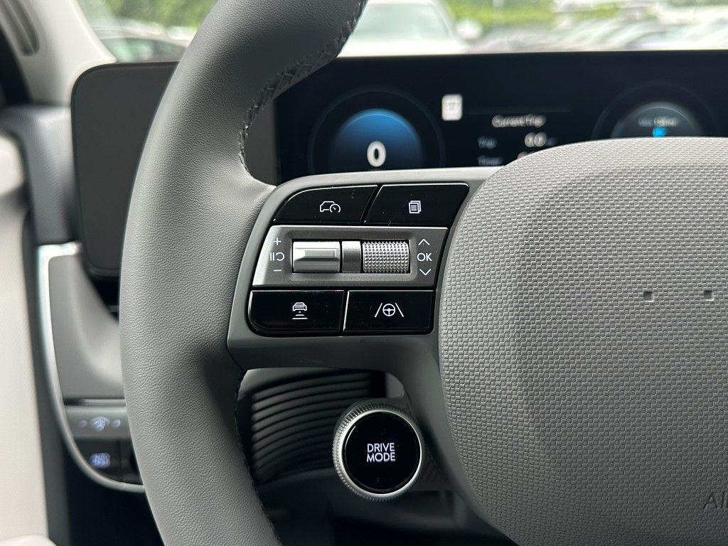 2025 Hyundai IONIQ 5 SEL - Photo 15