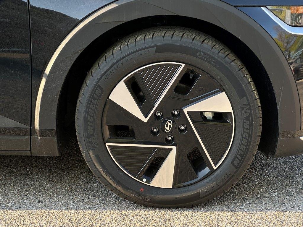 New 2025 Hyundai IONIQ 5 SEL SUV