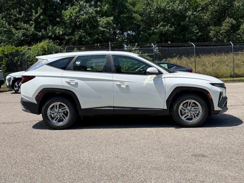 New 2026 Hyundai Tucson SE FWD SUV