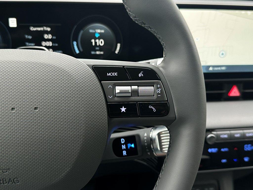 2025 Hyundai IONIQ 5 SEL - Photo 17