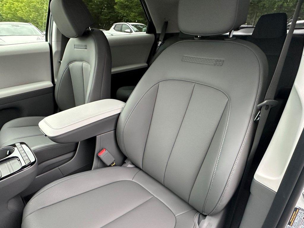 2025 Hyundai IONIQ 5 SEL - Photo 14