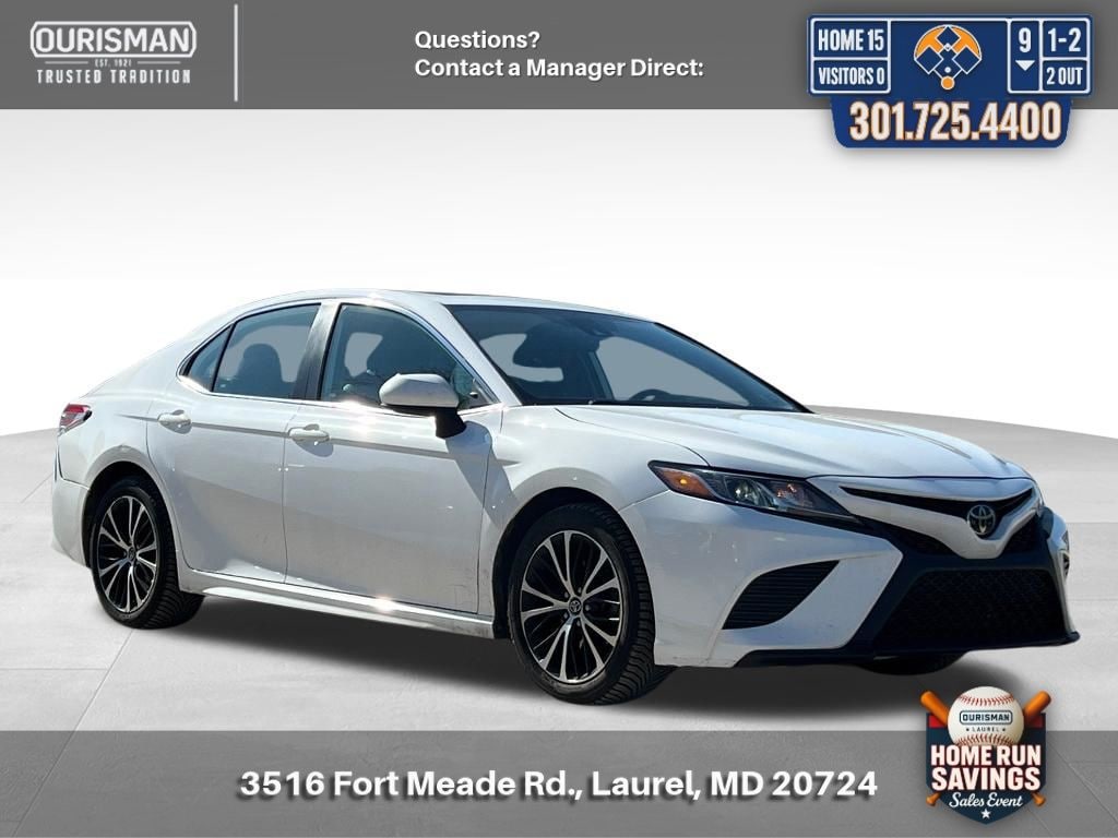 Used 2019 Toyota Camry SE Sedan