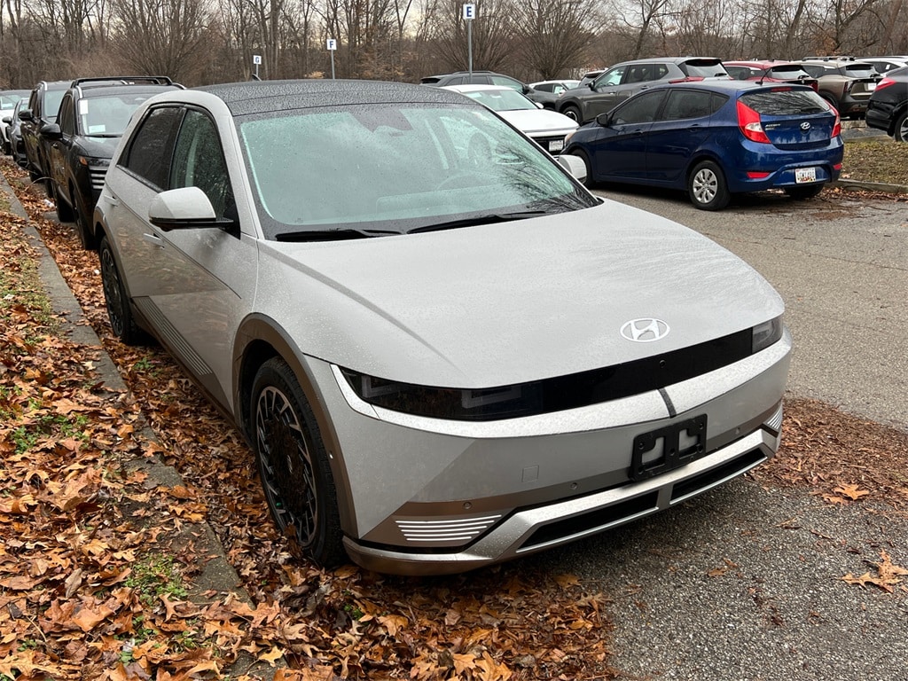 2023 Hyundai IONIQ 5 Limited's photo