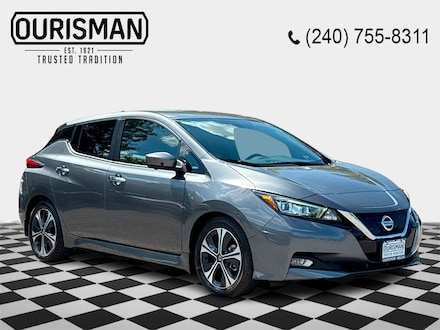 2022 Nissan LEAF SV Hatchback