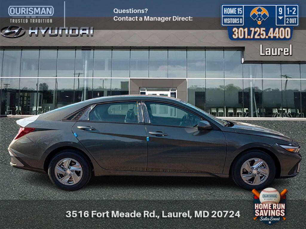 New 2026 Hyundai Elantra SE Sedan