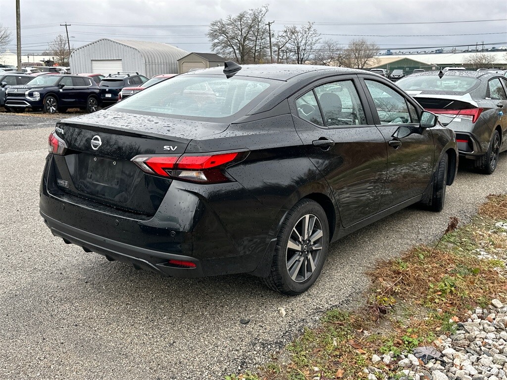 2021 Nissan Versa 1.6 SV photo 2