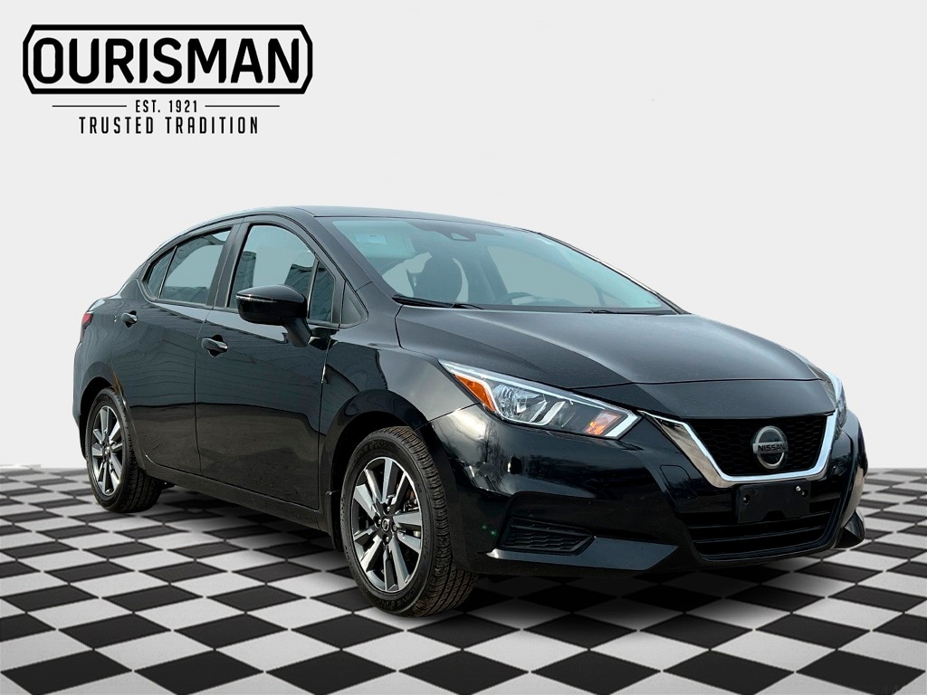 2021 Nissan Versa SV's photo