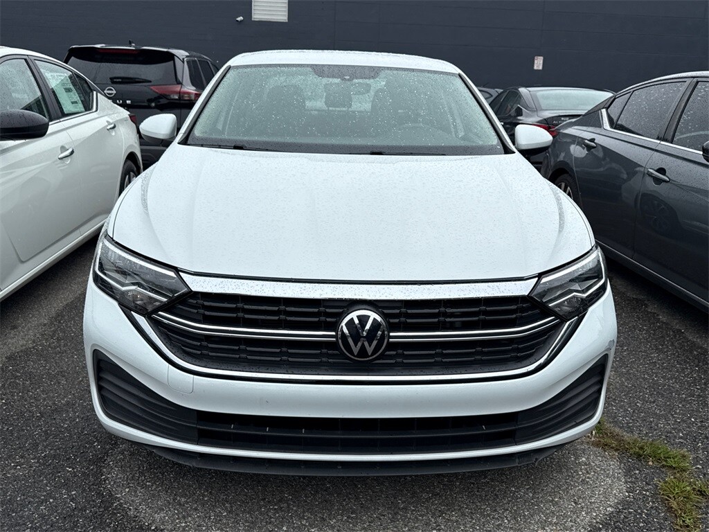 2023 Volkswagen Jetta 1.5T S photo 2