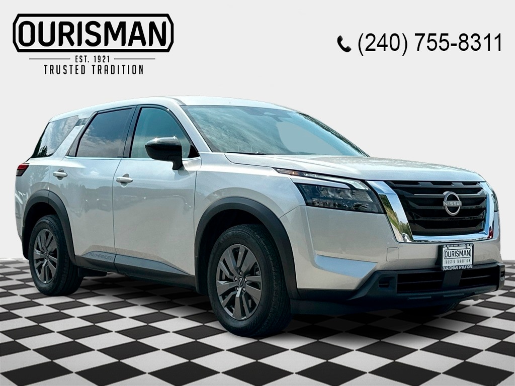Used 2024 Nissan Pathfinder S SUV