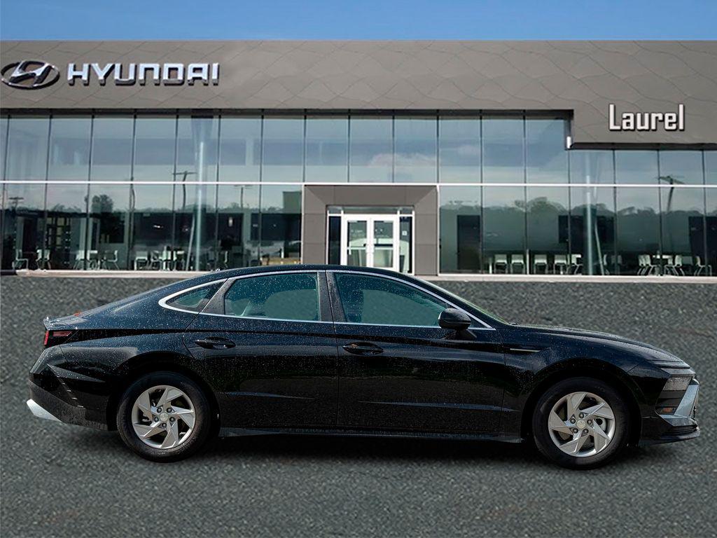 New 2026 Hyundai Sonata SE Sedan