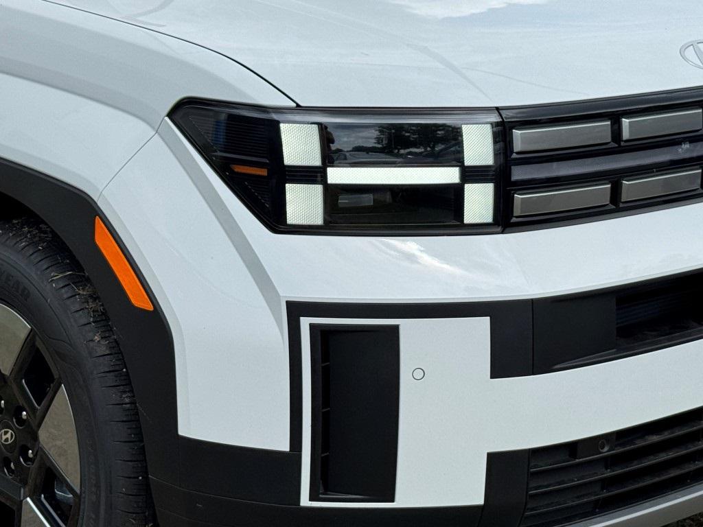 2026 Hyundai Santa Fe SE photo 2