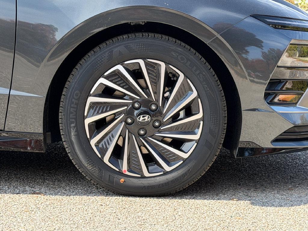 New 2027 Hyundai Sonata Hybrid SEL Sedan