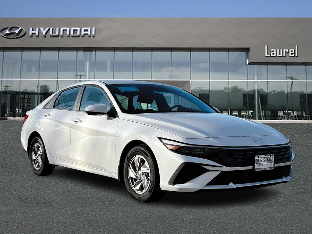 2026 Hyundai Elantra SE's photo