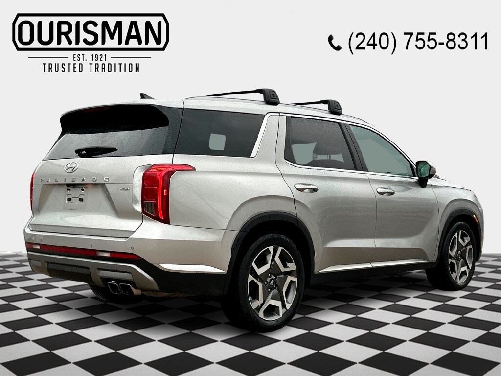 2023 Hyundai Palisade Limited photo 2